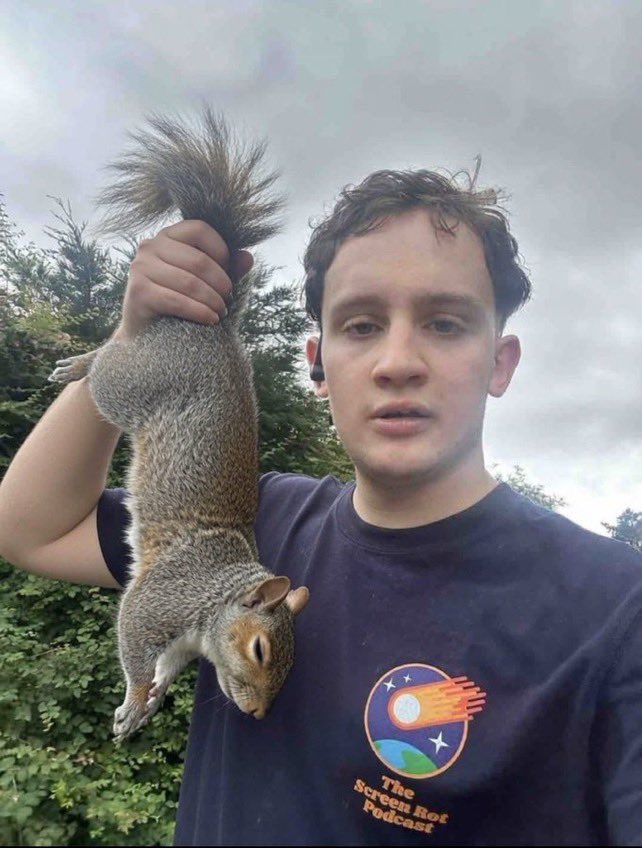 henryavz's tweet photo. @RoworthJack Jack Roworth eats squirrels https://t.co/oVoHyYQztt