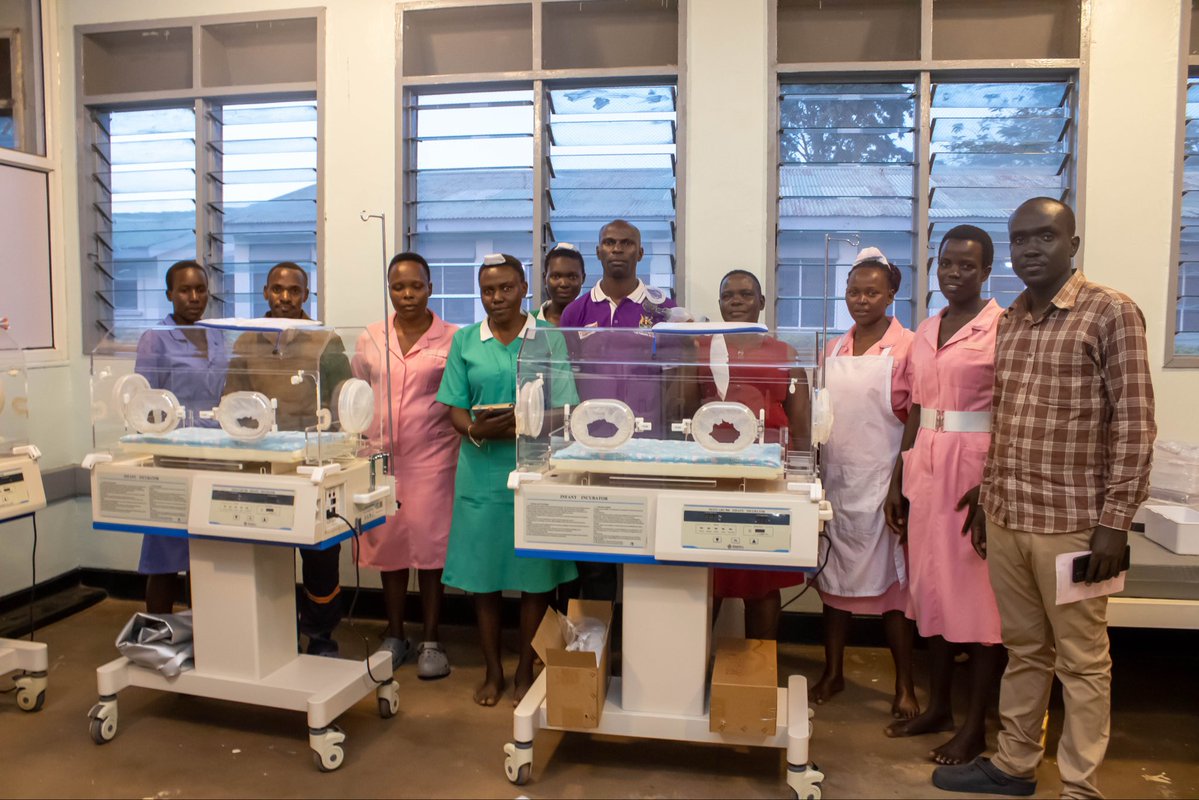 Bulamu_official's tweet photo. Bringing neonatal care closer to families most in need. 👶🏾

This week, we’ve been in Pallisa, Butebo, and Kibuku, delivering neonatal equipment, getting it installed, and taking health workers through how to use it.

Now, it’s ready to be put to work.

#BulamuCares #NewbornHealth https://t.co/jr4fiY8b1F