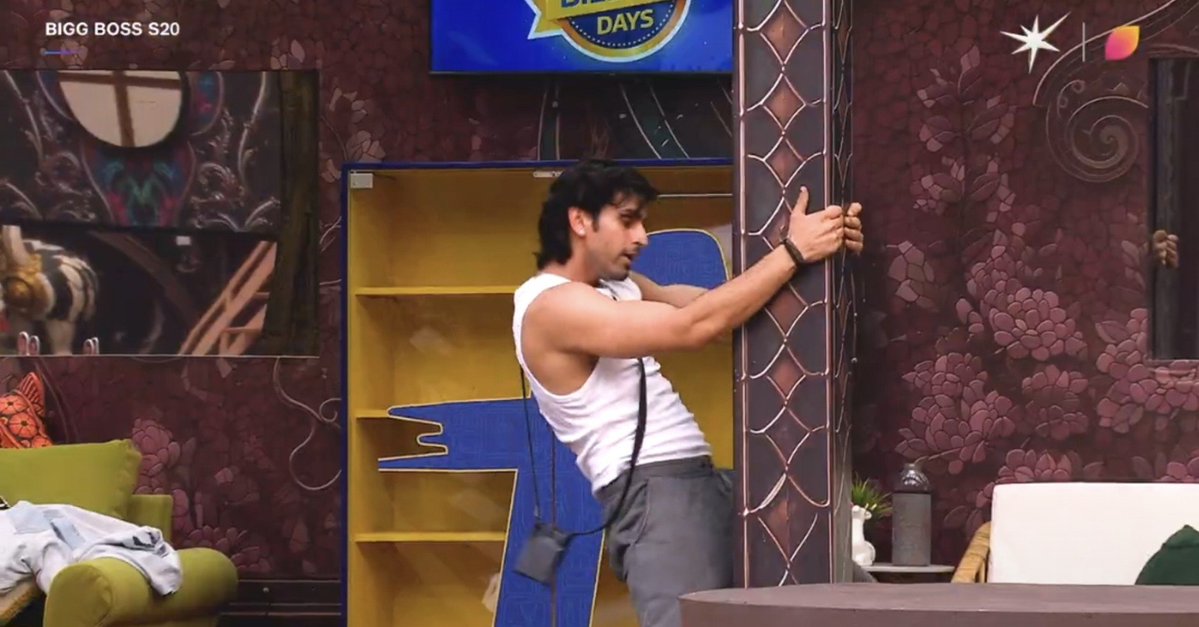 _tasnimporijol_'s tweet photo. just imagine the outrage of housemates if qazi were there on their places. especially amrapali,kanika &amp; uditi's. 10 narratives nikalte on qazi's character.

• #bb20 • #biggboss20 • #qazitouqeer https://t.co/vzfWhBWOUP