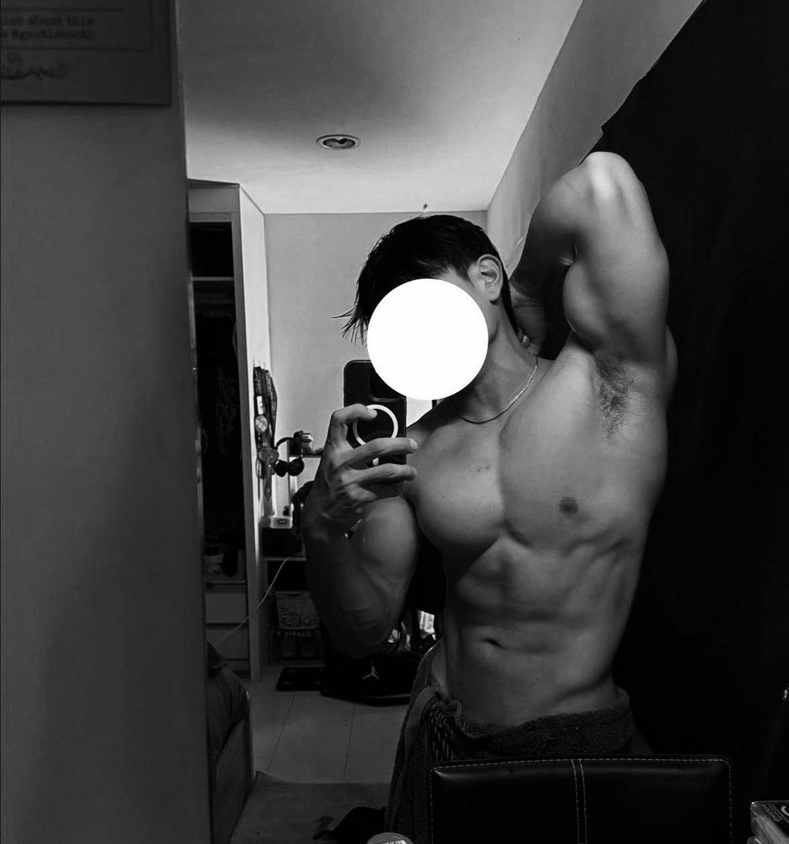 Owlsub2pm's tweet photo. むちむち https://t.co/68SHn6l14Q