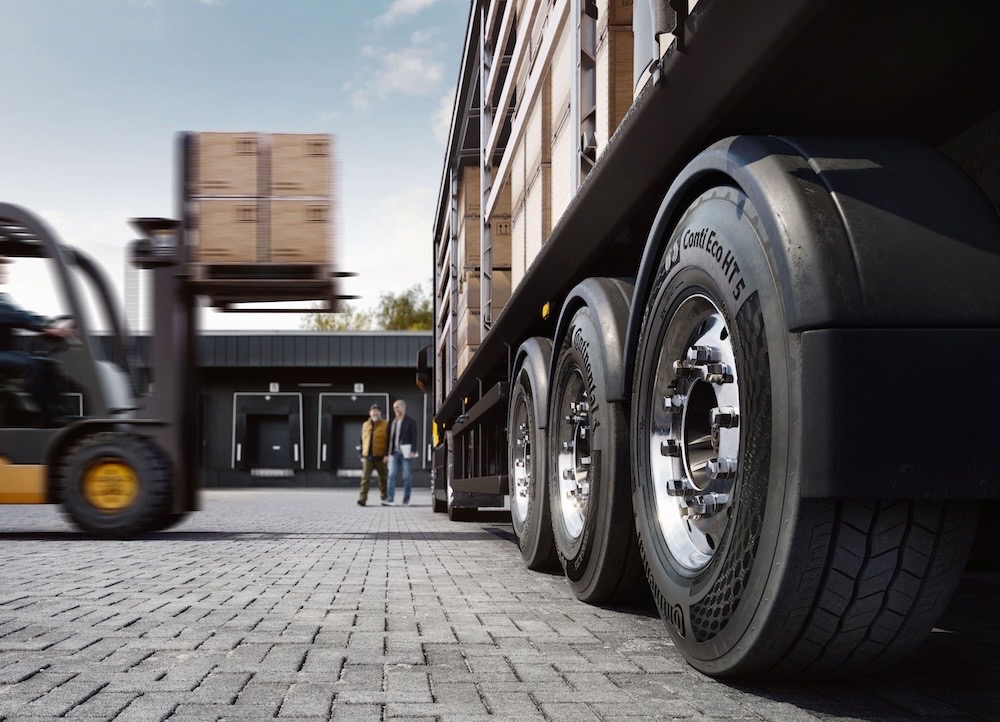 Comm_Motor's tweet photo. 🛞 Continental has completed its fifth-generation Conti Eco truck tyre range with the launch of the new Conti Eco HT 5 for trailer axles. READ MORE … https://t.co/eLtcKozR3O

#CommercialMotor https://t.co/Vek3d30lVd