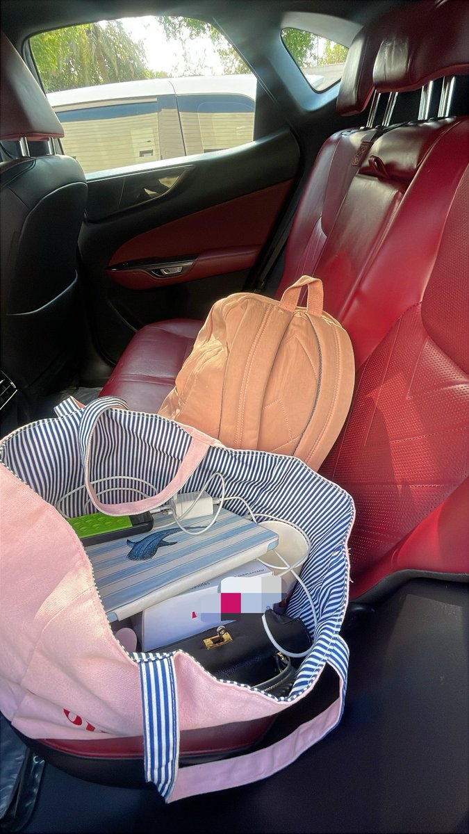 _3oiiie's tweet photo. المغترب أول مايشم ريحة إجازة 🥰 https://t.co/nPYWbmgFj3
