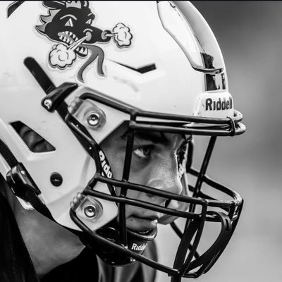 CoachZackGoodFB's tweet photo. Head Hunters Top 15 '27 Edge Prospects:

1. ⭐️⭐️⭐️⭐️ @JysirWilliamson Graham, VA
2. ⭐️⭐️⭐️⭐️ @eliscott27 Auburn, AL
3. ⭐️⭐️⭐️ @AidanGalusha27 Dallas, OR
4. ⭐️⭐️⭐️ @MDarboh9612 Committed to Northern Iowa
5. ⭐️⭐️⭐️ @11GageP Commited to ETSU
6. ⭐️⭐️⭐️ @jaylandeckford Committed to Austin Peay
7. ⭐️⭐️⭐️ @maxforman20 Aledo, TX
8.⭐️⭐️ @Vic_okeke Alief Hastings, TX
9.⭐️⭐️ @Fallon_Barquet1 Lincoln, CA
10.⭐️⭐️ @kade_korreckt16 Lincoln, AL
11. ⭐️⭐️ @bigmeech2027 Montville, CT
12.⭐️⭐️ @Myerick_Stewart Sumner, FL
13.⭐️⭐️ @Devin6kk Mt. Zion Prep, MD
14.⭐️⭐️ @EliRitter2027 Coalfield, TN
15.⭐️⭐️ @MelvinZabaleta Wood-Ridge, NJ