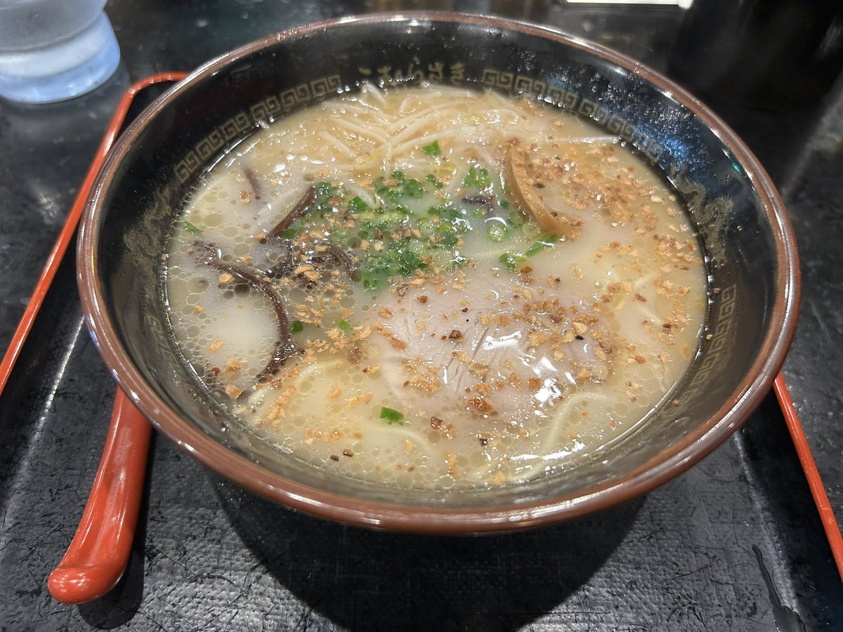 bay_atata27's tweet photo. 今日は嫁さんがお医者さんで定期検診
たまには車で送ってその後ラーメン博物館へ！
今日のメニューは
味楽さん
こむらさきさん
六角家+さん
の3件を堪能

そしてハードオフさんでいらないものを売却&amp;売れなかったチャイルドシートをジモティーさんへ

なんだかんだでちょっとしたドライブでした https://t.co/BID4v2QnqU