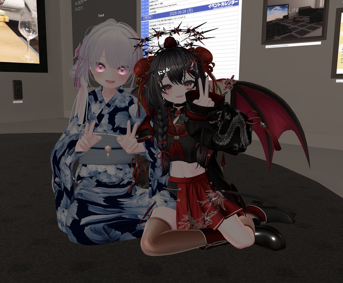 REPCOM194's tweet photo. @meruruvr
VRC名鑑で知り合った、めるるさん！
レプコン、リリカ、すこすこ
りりかちゃん使いにお会いできて感謝感激雨あられ

REPCOMのエロ話：ウォシュレットの水圧じゃ物足りなくて高圧洗浄機を尻に当てたらトマトつぶした時みたいにガレージ血だらけになった（ガチ）
#VRC名鑑 #VRChat https://t.co/sTpwbODzyO