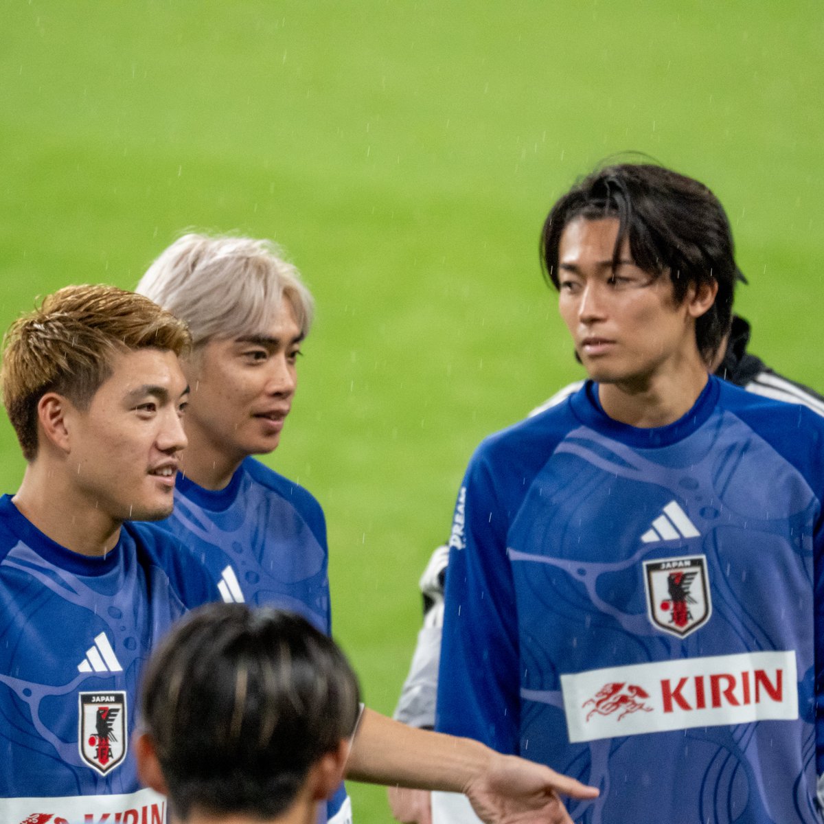 HACHI5211710542's tweet photo. もう
ずっと2人
代表にいてくれませんか

中村敬斗選手がもう目が純也さん好きいうてますもん
というかお互いに

 #中村敬斗
 #伊東純也
 #サッカー日本代表
 #SAMURAIブルー
 #サムライブルー
 #ハッピーセット https://t.co/rUnZ04dhXb