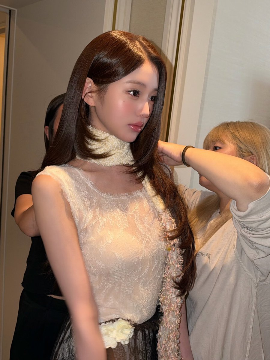 ni131280's tweet photo. One beautiful arrival can change the mood of Fashion Week, especially when Wonyoung wears Dior.

WONYOUNG IN DIOR
#WonyoungDiorSummer27
#JANGWONYOUNG
#WONYOUNG
#DiorSummer27 @Dior https://t.co/Gcnan3fJ6X
