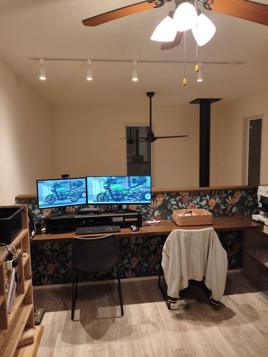 10garage10's tweet photo. ダクトレール付けてみた！ https://t.co/rp5mm7KZE2