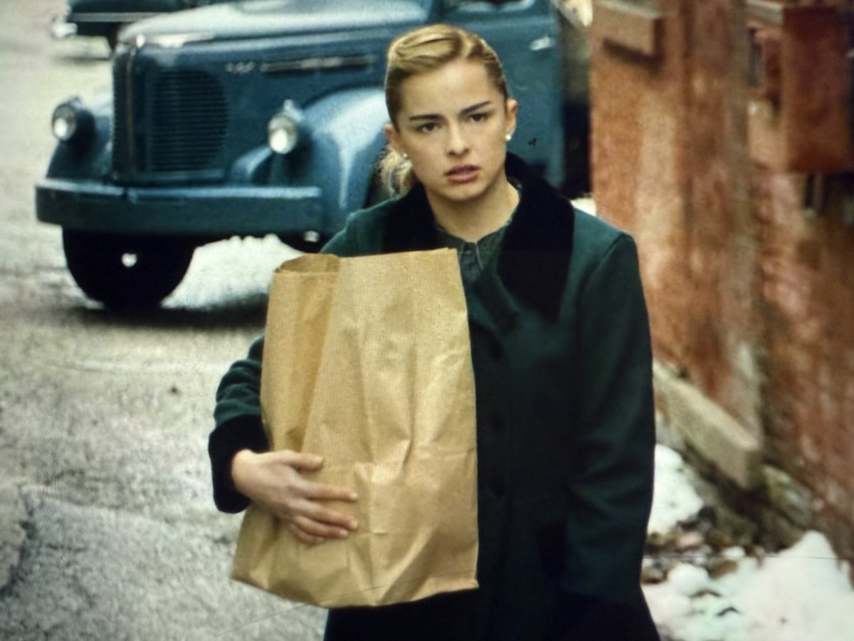 infoaddisonrbr's tweet photo. Addison Rae in Monster: The Ed Gein Story (2025) https://t.co/grwNObyvTf