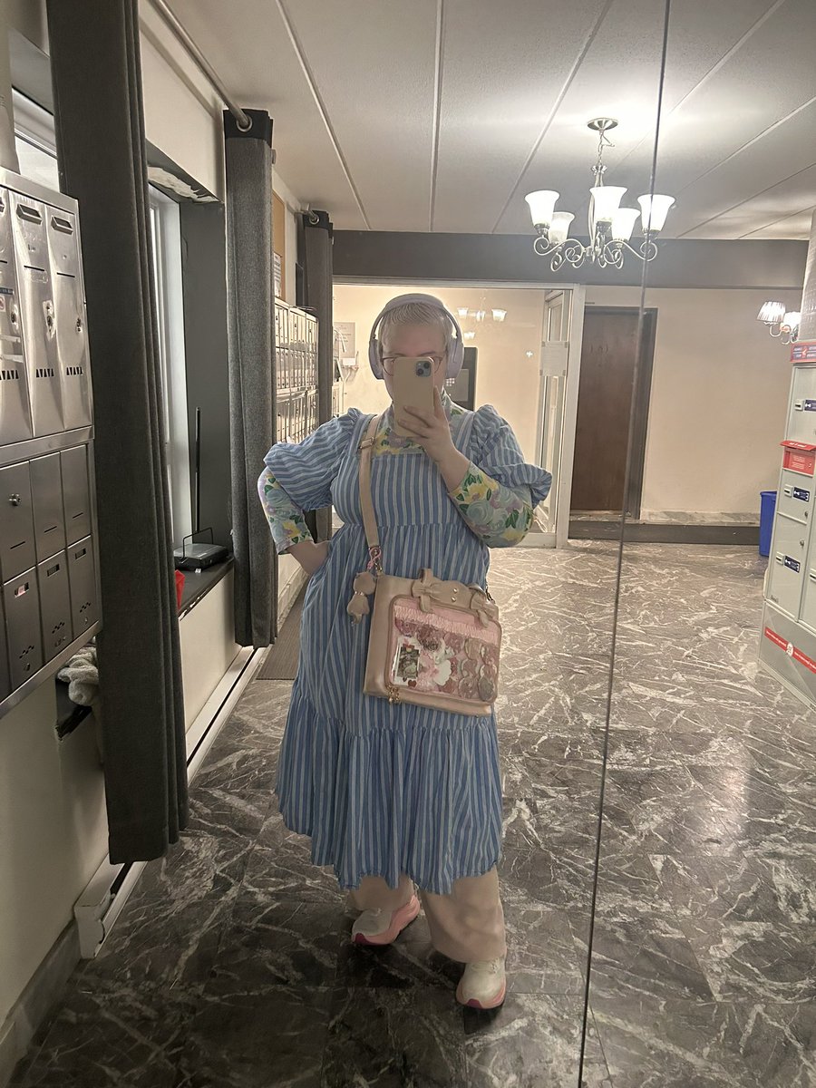 abusivemombait's tweet photo. Lillibelle bag for the optometrist for today https://t.co/Za0UVh1C9N