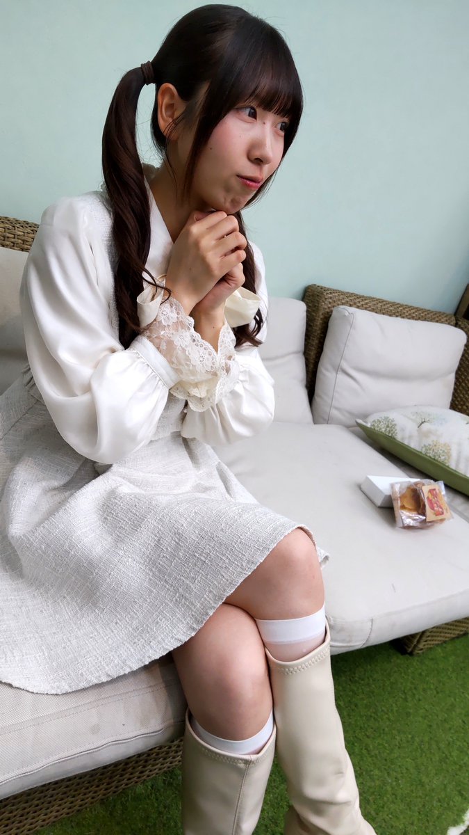 suipote3933's tweet photo. おやすいぽて(´ω｀ )zzZ
そろそろサツマイモを掘らないとなと思い始め水やりしながら2週間たってるんですけど、ヤバい、ホントに掘らないとな笑

#すいーとふりる
#雨宮咲 https://t.co/HaMW42qB1a