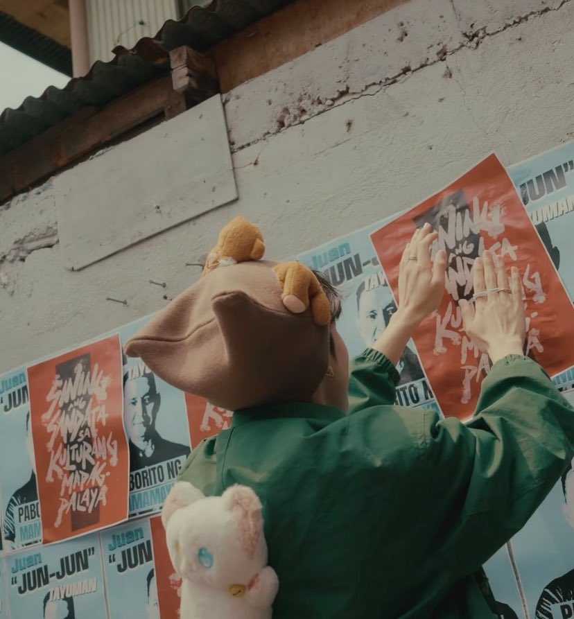 krstnrrae's tweet photo. it’s not just VISA. Even in DUNGKA MV, they were so clear about their vision.

IPAGBUNYI ANG KULTURA
SINING ANG SANDATA SA KULTURANF MAPAGPALAYA

@SB19Official @1zentertainment https://t.co/vEra21QDzq