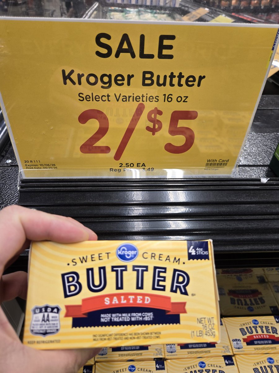 BrownCaruso's tweet photo. L'épicerie au Utah hier,

$1.15 le 2L de lait,
$2.50 la lbs de beurre,
$2.65 pour 18 gros oeufs.

$6.30 USD donc 9$ CAD.

Au lieu 19$ CAD au Maxi pour l'équivalent présentement. 

Plus du double au Québec. Wake up wake up wake up. https://t.co/8JTch0ynTE