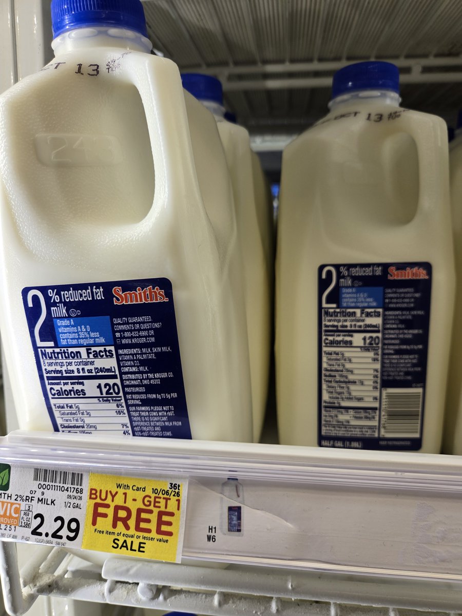 BrownCaruso's tweet photo. L'épicerie au Utah hier,

$1.15 le 2L de lait,
$2.50 la lbs de beurre,
$2.65 pour 18 gros oeufs.

$6.30 USD donc 9$ CAD.

Au lieu 19$ CAD au Maxi pour l'équivalent présentement. 

Plus du double au Québec. Wake up wake up wake up. https://t.co/8JTch0ynTE