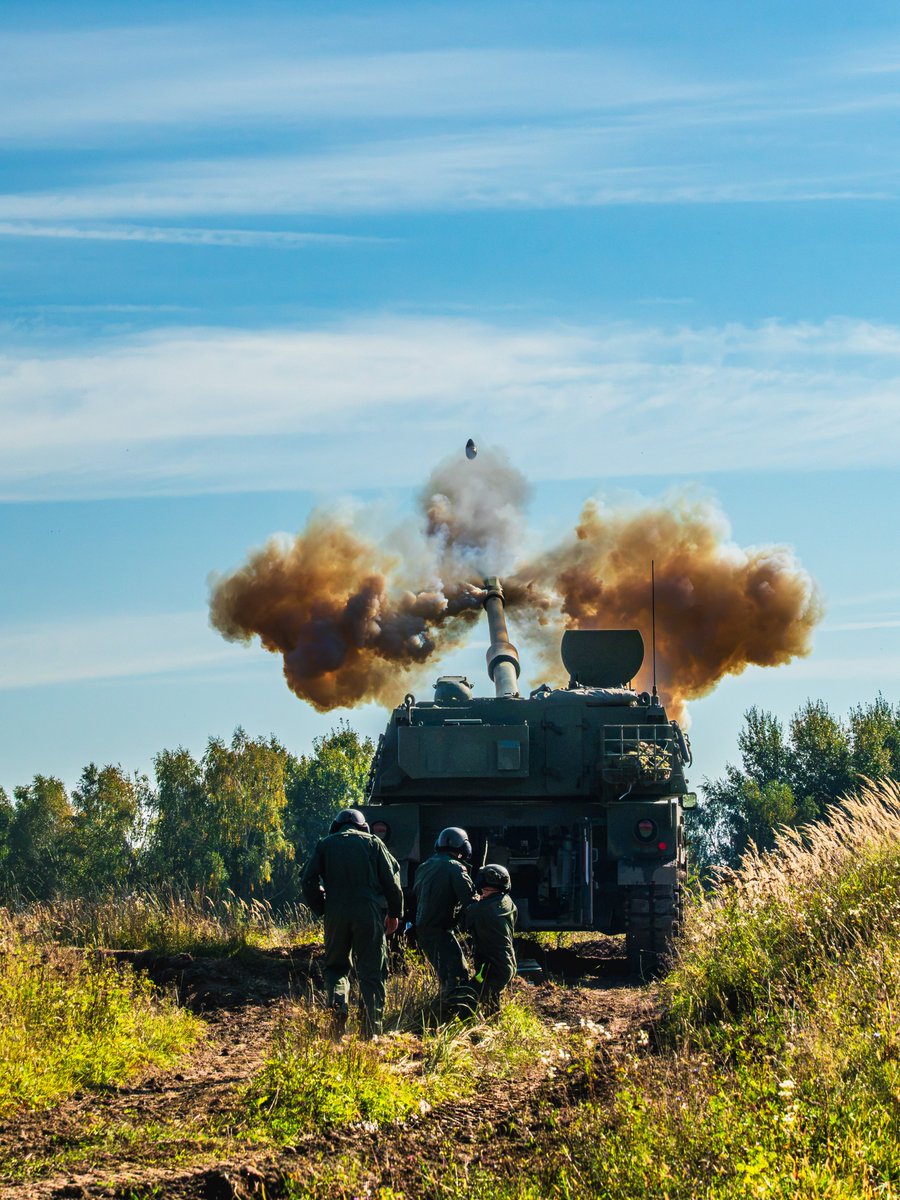 ZAWISZACY's tweet photo. 🔥 K9 THUNDER W AKCJI!
Sekundy ciszy, a potem potężny huk💥 
K9 Thunder podczas strzelania — czysta demonstracja siły współczesnej artylerii.

@MON_GOV_PL @SztabGenWP @DGeneralneRSZ @16Dywizja @Polska_Zbrojna https://t.co/DT3QanLMp1
