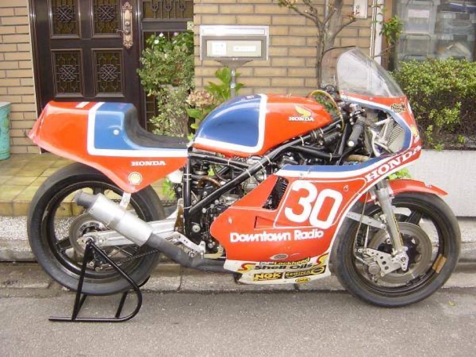 popsyosh34's tweet photo. 🇬🇧3️⃣0️⃣🏁 Joey Dunlop 
1982 Superbike 
#HondaBritain https://t.co/uuWnOgrWiy