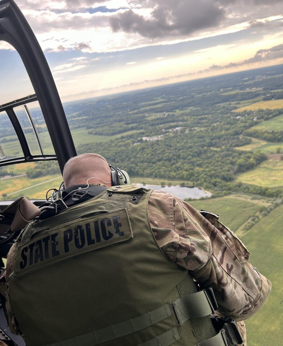 ISPFortWayne's tweet photo. Your 3 years of law enforcement experience have prepared you for this moment.

Join ISP and take your career to new heights. 🚁

 Deadline: Oct. 11

https://t.co/Iw15kg28wS

#indianastatepolice #nowhiring #CourageCommitmentCharacter https://t.co/8w0v878O3x
