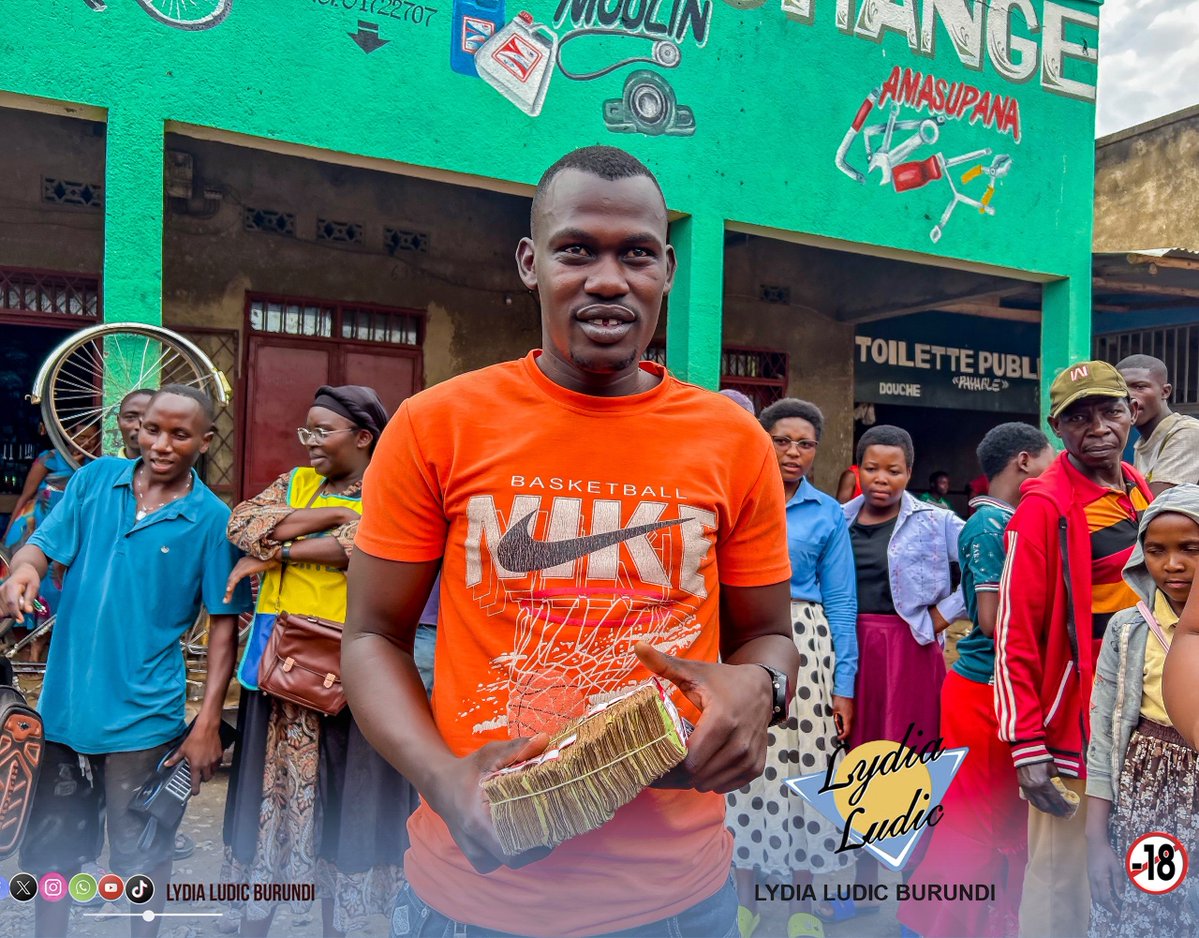 LLBurundi's tweet photo. Il remporte 1 million de francs dans la Tombola WEHOKUKI ! 🥰🔥

Ce chanceux de Rubirizi avait acheté son ticket à seulement 2 000 FBu… et la chance lui a souri ! 🥳👌

Les chances sont toujours là ! Tentez votre chance vous aussi.
📞  64 50 00 00

#wehokuki #llb #ziguma_zigaba https://t.co/kPBUYQaqD6