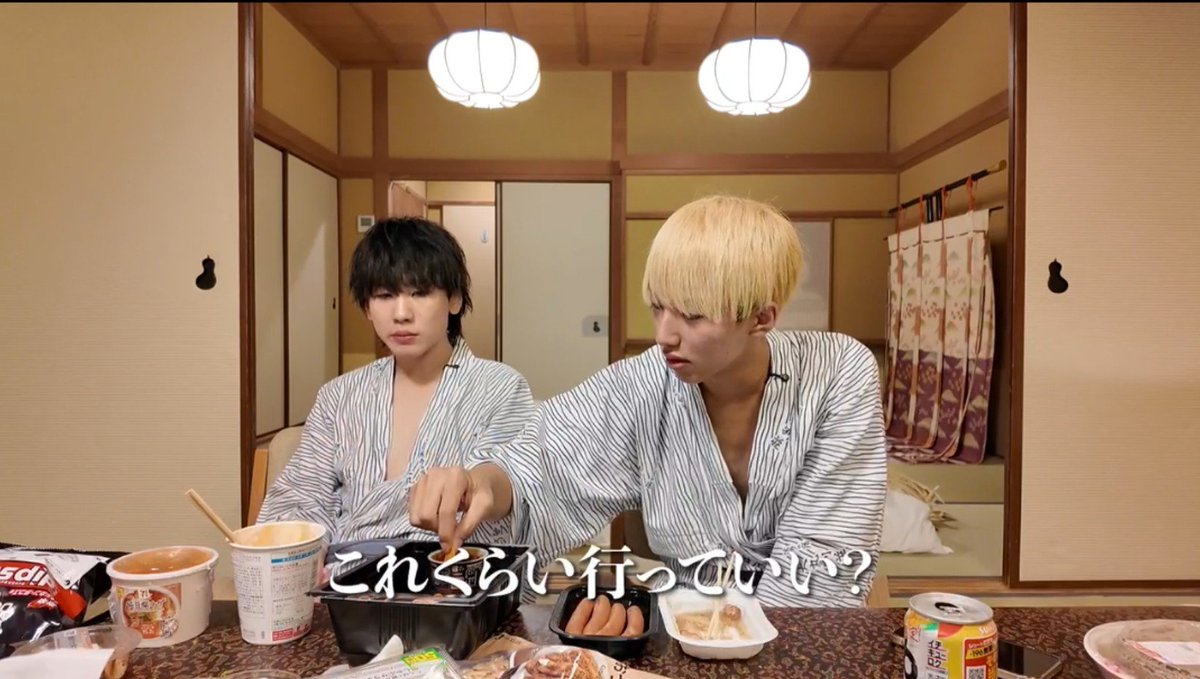 KARASI_kmfk's tweet photo. 『きょーたは俺がいける辛さレベルを把握している筈』
という自信の元、全部きょーたくんに聞くみつきくんの図です。 https://t.co/C180VSvPto