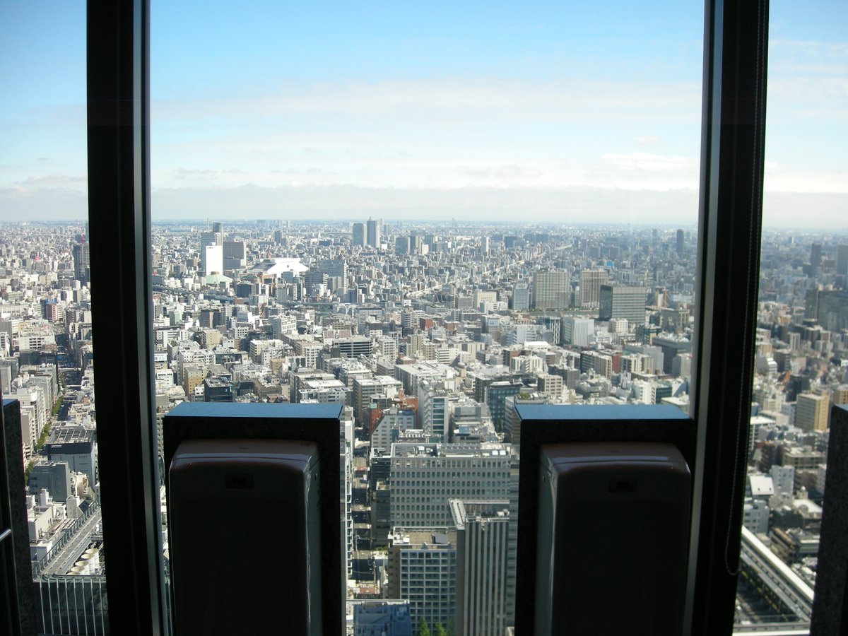 TOKYO_alook's tweet photo. 一度ここで小便をしたかったので行ってきた。
前だけを見て38階から立ち小便で気分爽快！
マンダリンオリエンタル東京さんトイレだけの利用でごめんなさいね。 https://t.co/V18CjO0upD