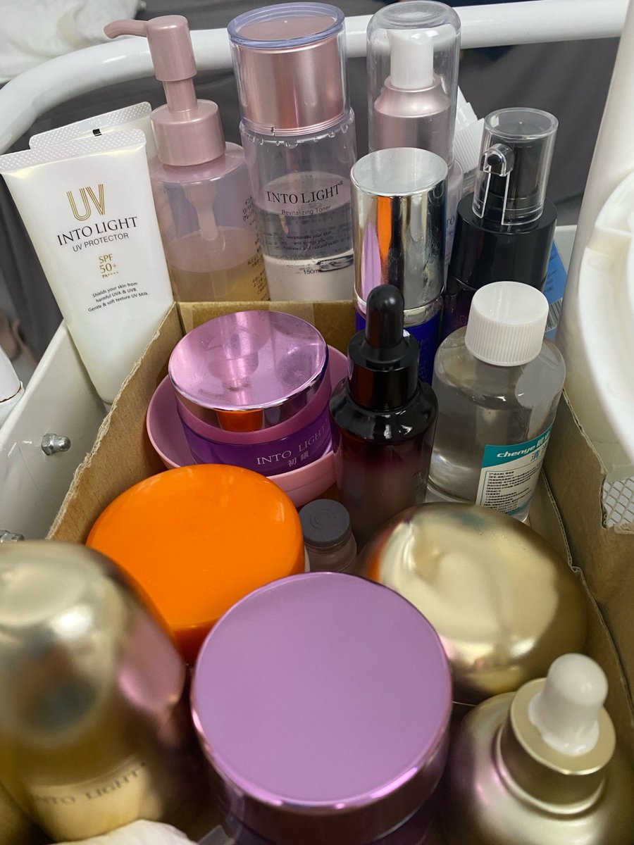 KeithRiospklu's tweet photo. Just unboxed my long-waited skincare haul!  The products smell so good, can’t wait to try them out—so excited for the skincare glow-up coming! https://t.co/3cKX6LyPxx