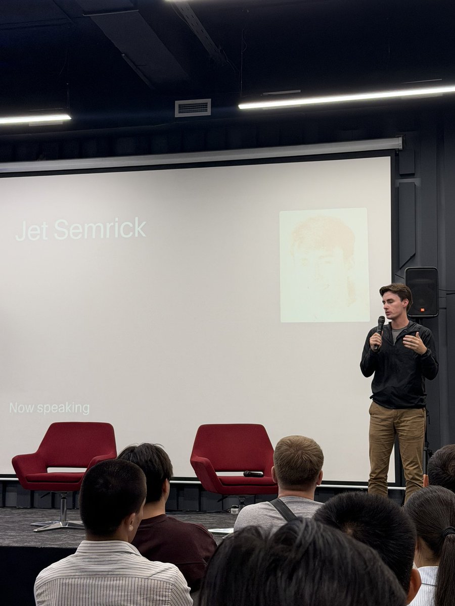 itsamiinaa's tweet photo. @IgorBlinkk @jetsemrick @nur_daulet_ 
organize @grok @SpaceX meetups across Central Asia. https://t.co/uzeMeCLTpt