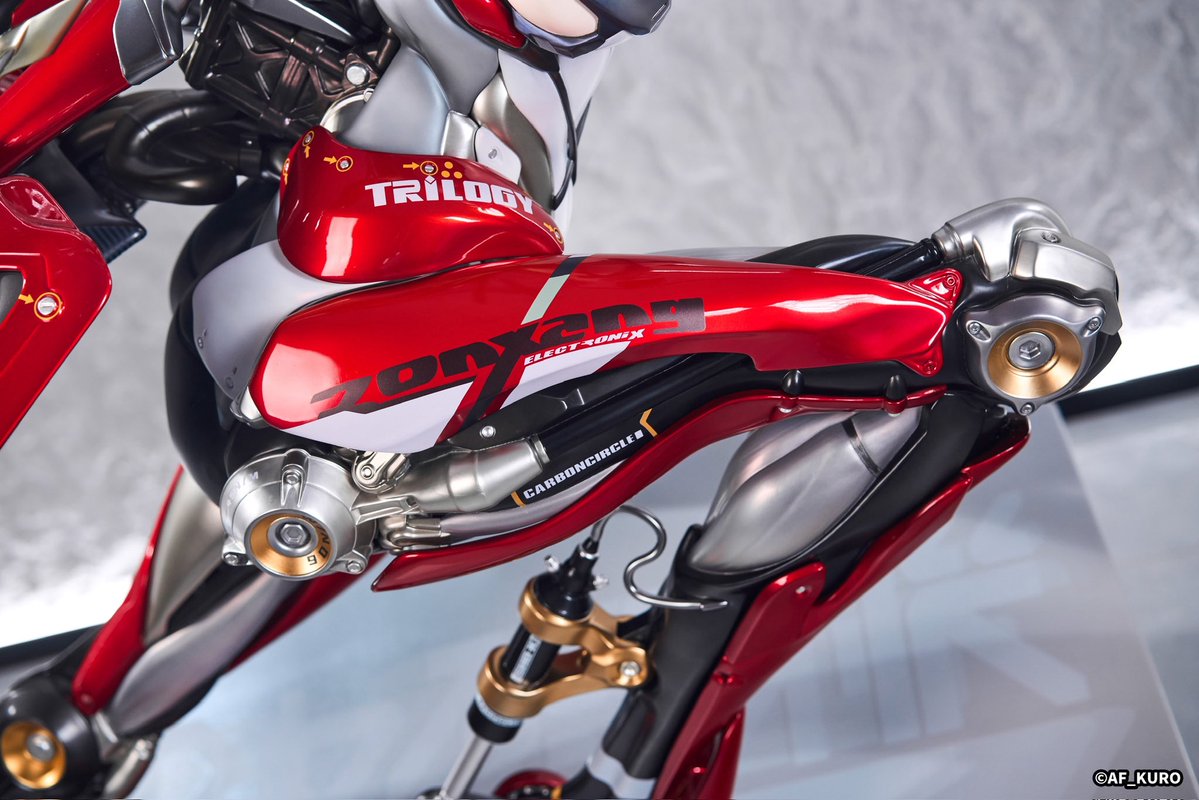 Hobbysakura's tweet photo. 🚨超重大発表🚨

――まさかの、1/1スケール。

Hobby Sakura × Skin Studioが贈る
AF_KURO先生 @llcabR18 オリジナル作品
◤少女発動機 OV-R200 “Warped circle”◢

原型制作：LESLyzerosix

この度、圧巻の1/1スケールフィギュアとして登場！

🔥2026上海WFにて実物展示！
📍Hobby Sakuraブース【W5-A18】
📅10.3-10.4

写真では伝えきれない圧倒的な存在感を、ぜひ会場でご覧ください！

#HobbySakura新商品公開 #少女発動機