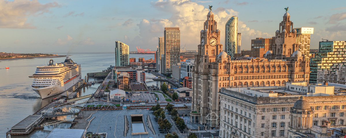 stratusimagery's tweet photo. Welcome to Liverpool MSC PREZIOSA 

@angiesliverpool @realrobinjmac65 @YOLiverpool #liverpool #msccruises #liverpool https://t.co/5uQPgTEyGZ