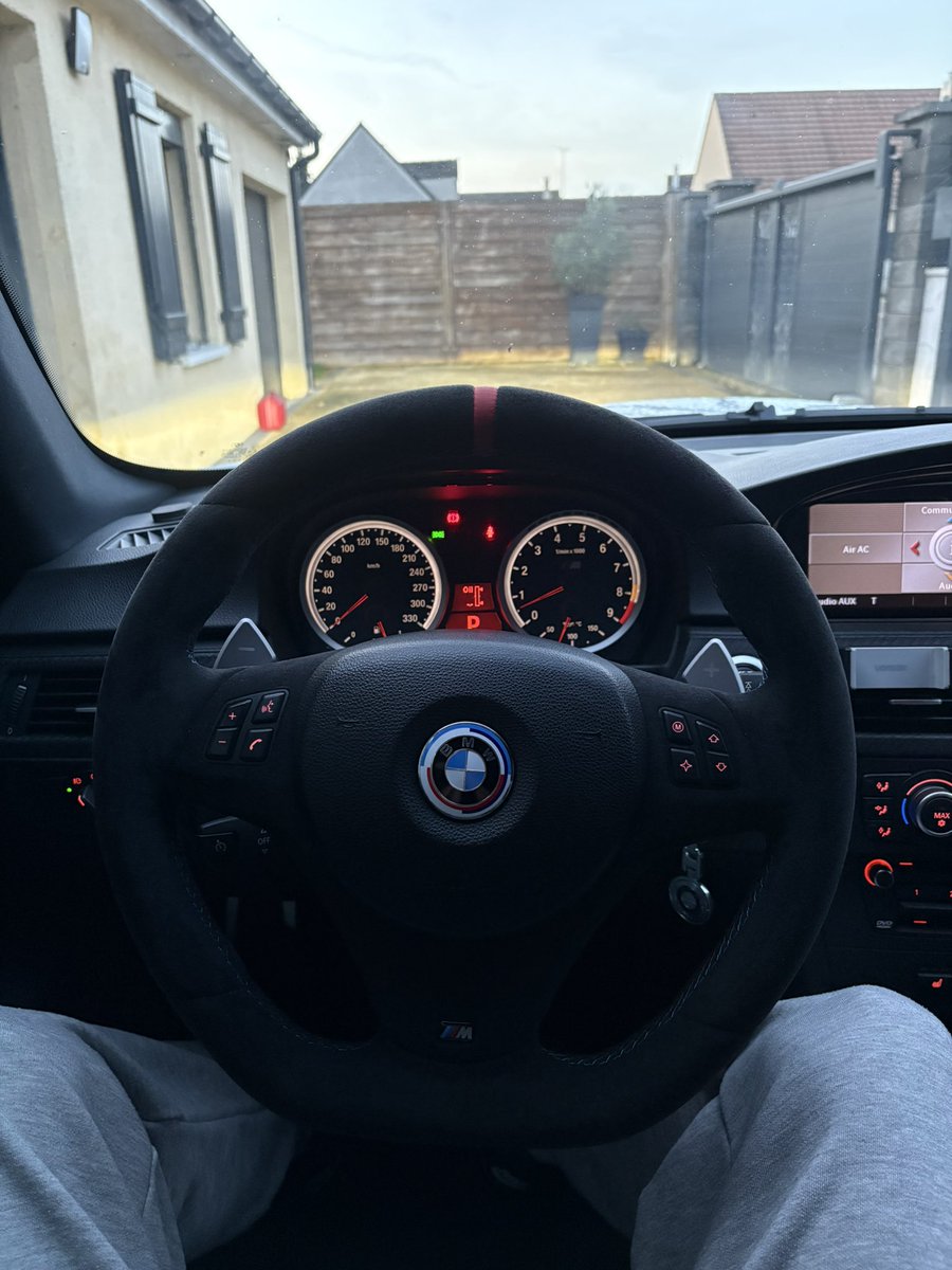 rlm6z1's tweet photo. m3 e92, m5 f10, série 3 e46 318ti swap m3 e46, tkt pas bg c’est justement parce que j’ai 3 M que je suis un bandeur de cette marque https://t.co/CGjpjwYaVr