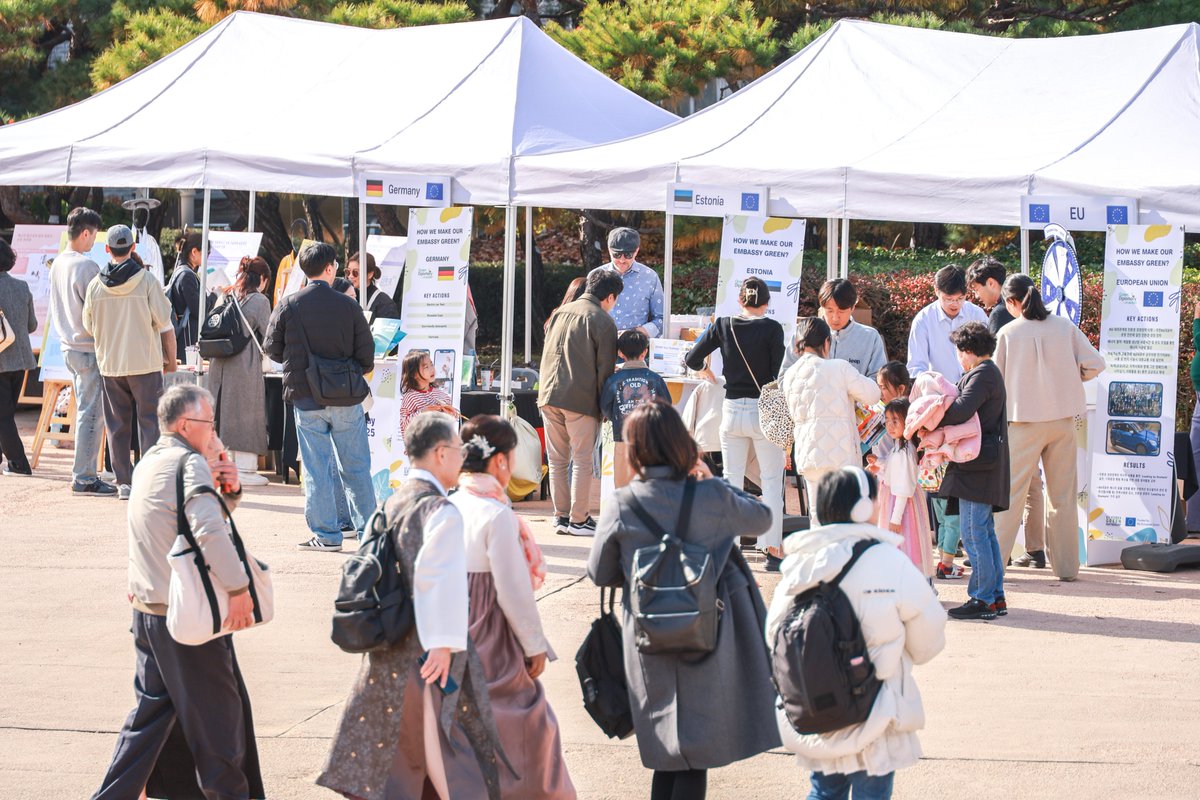 euinkorea's tweet photo. Upcoming: EU Green Day Festival🌿

🗓Saturday, 17 October 2026, 10:00 – 17:00
📍Moonlight Plaza, Banpo Hangang Park, Seoul

Join us for an exciting day of green activities along the Han River! 
#ForOurPlanet #GreenTransition #EUinKorea #주한EU대표부 #EUGreenDay2026 https://t.co/Svy5QNL4cC