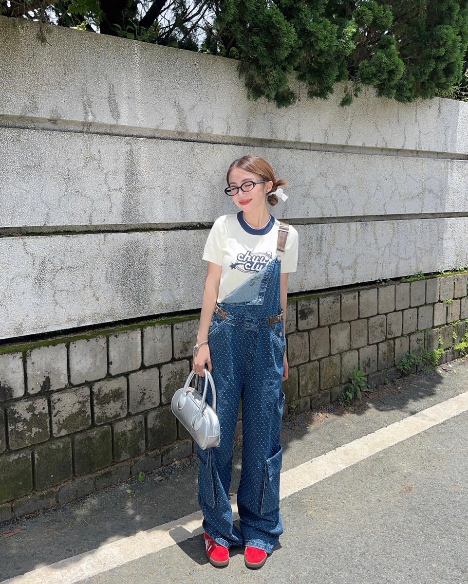 Infoamelia's tweet photo. みんなの今一番おすすめの映画やアニメは何ですか？教えて。今日も一日お疲れ様！ 👊👇
kBw https://t.co/kcDt9TsJr4