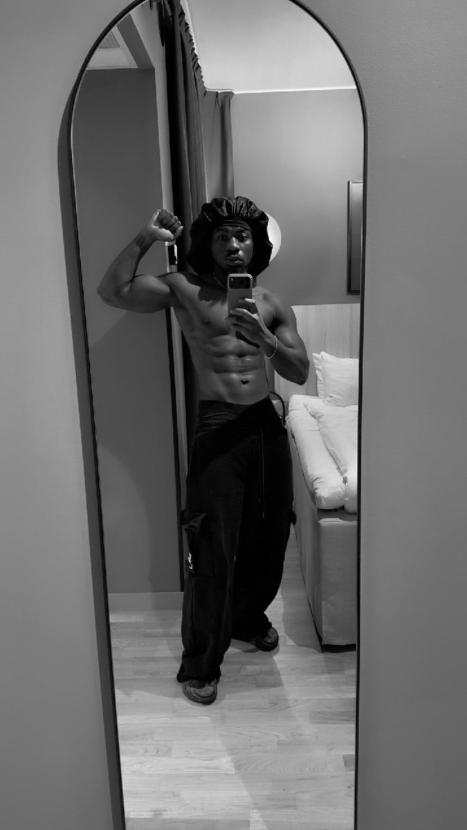 djvoyst's tweet photo. September? Up there 😮‍💨💪🏽 https://t.co/bLL69b9cWi