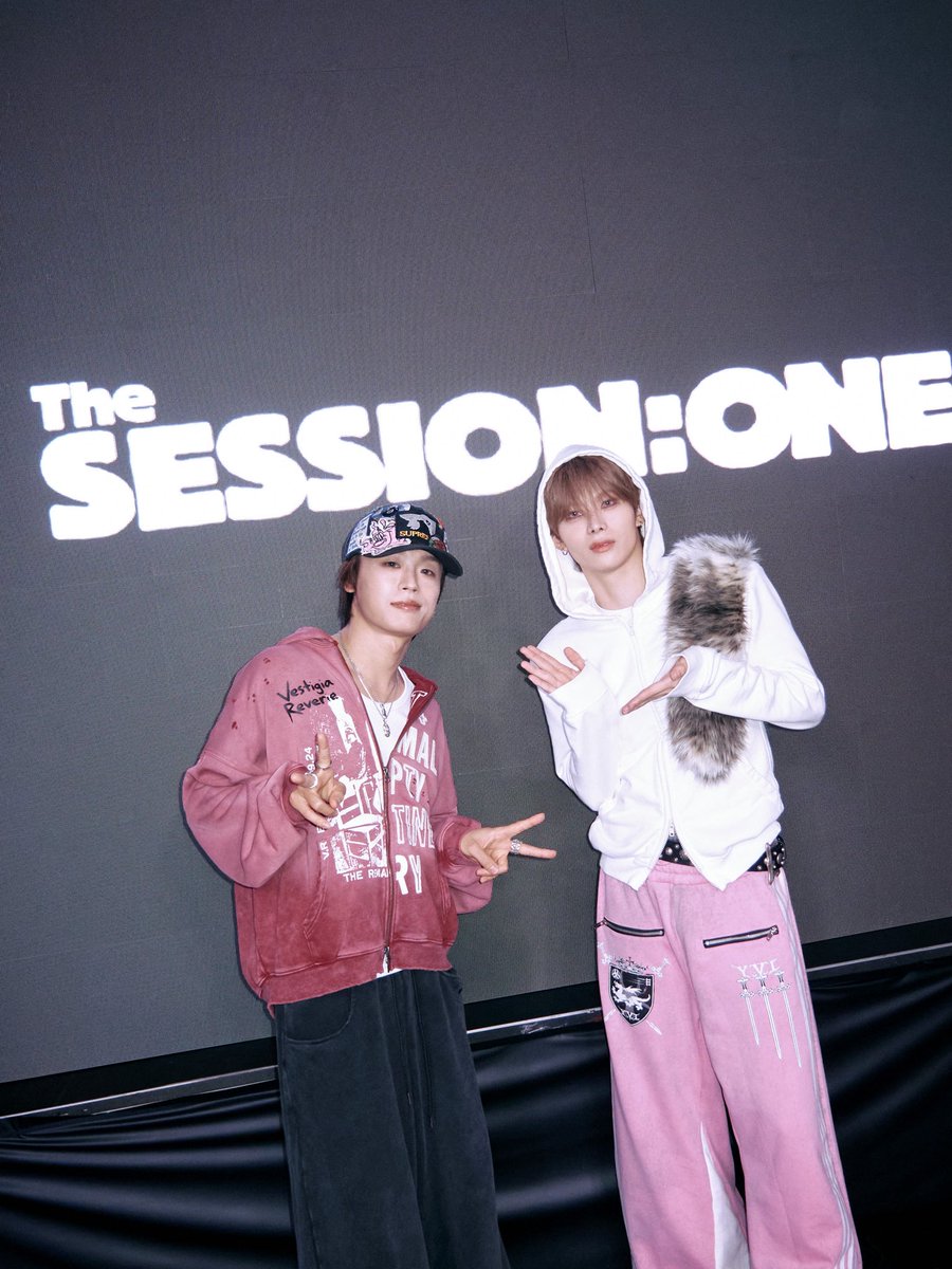 THE_SESSION_ONE's tweet photo. 📸

#THESESSIONONE 
#NEiGHBORFLOW https://t.co/YJy1rIdwtA
