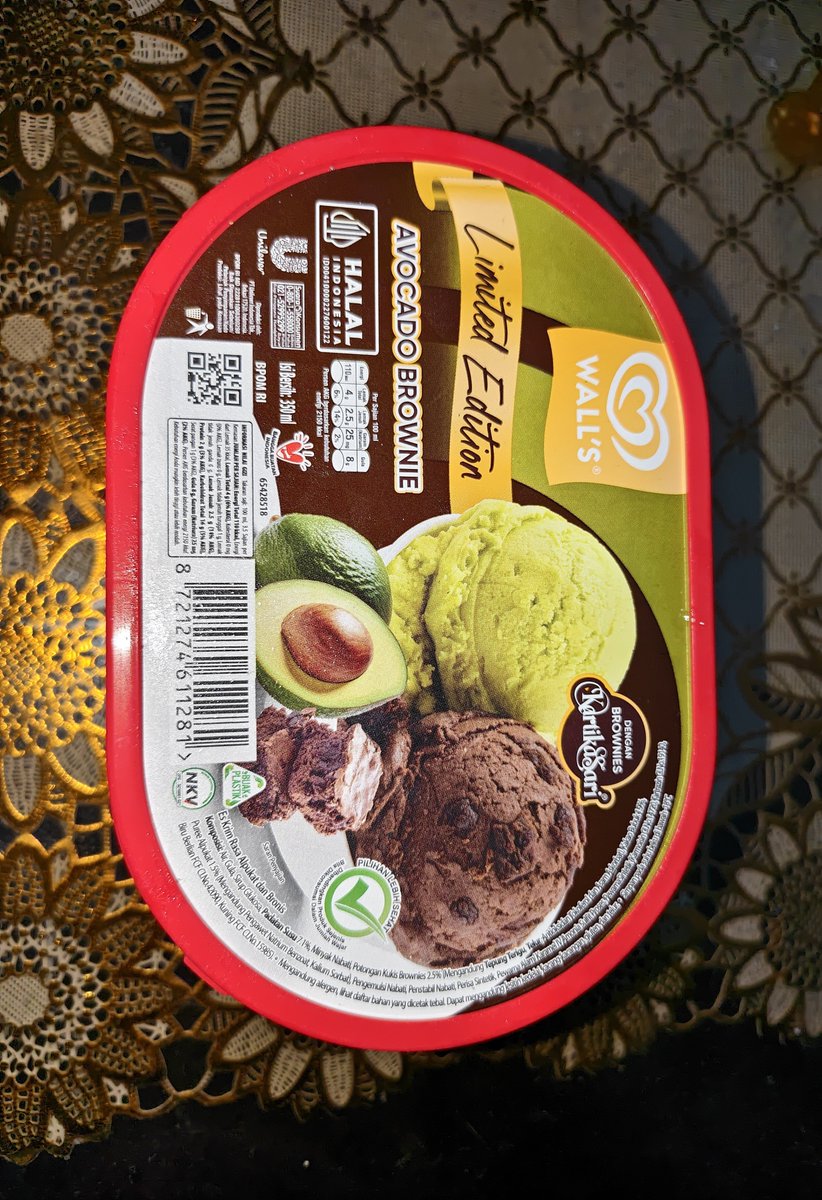 thaiteaku's tweet photo. Es krim murehh https://t.co/jvxxkiwiSS