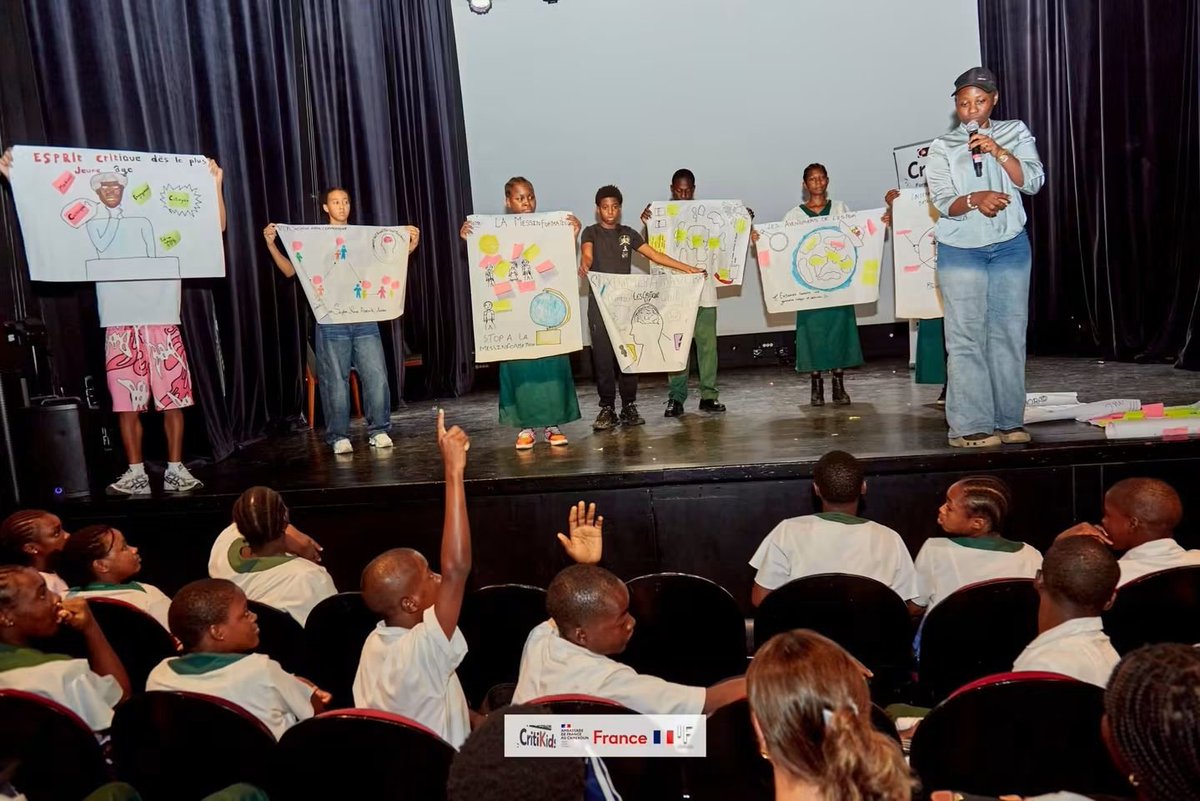 ClassPro_237's tweet photo. #CritiKids2026 #ClassPro #STAFE2026 #IFCDouala #EMI #MediaLiteracy #AmbassadeursEMI #BienveillanceEnLigne #EspritCritique https://t.co/TgOTH7dNEt