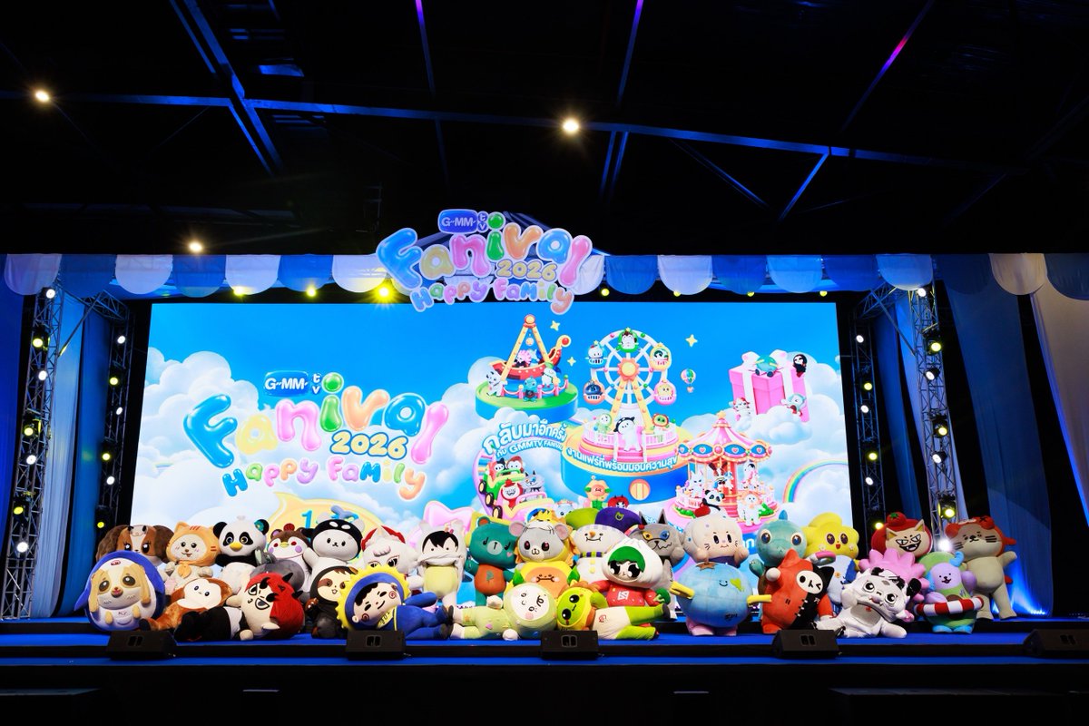 bbounnoppanutbr's tweet photo. 01/10/2026 - X e IG: atualização da GMMTV:

Hoje é o primeiro dia do evento GMMTV FANIVAL 2026 : Happy Family 🎪
​Uma feira especial da GMMTV pronta para levar muita felicidade e momentos inesquecíveis para todos os fãs, repleta de diversas atividades! Quem veio nos encontrar neste primeiro dia? 🙌✨
#GMMTVFANIVAL2026HappyFamily

​✨ Produtos exclusivos da GMMTV SHOP, com a chance de concorrer a um Fansign (sessão de autógrafos) com os artistas.
🥁 Desfile e apresentações dos mascotes no GMMTV FANDOM CHARACTER.
🎠 ARTISTS SHOWCASE
🎙 GMMTV TALK: Bate-papo com atores das séries / Lançamento de novas novels e a transmissão especial GMMTV Live House on Stage.
☕ GEMM HOUSE POP-UP
​🗓 01/10 a 13/10/ 2026
📍 Union Hall, Union Mall
🎟 ENTRADA GRATUITA

#GMMTVFANIVAL2026HappyFamilt
#PAODY