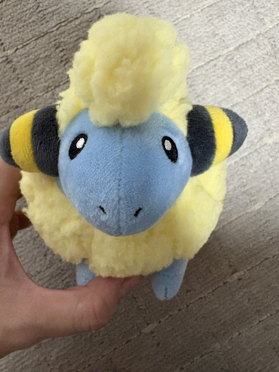ameri72s's tweet photo. ゲーセンでメリープおって好きやから取ったんやけどなんか🤔大和田紋土？ https://t.co/eXsadbOWwZ