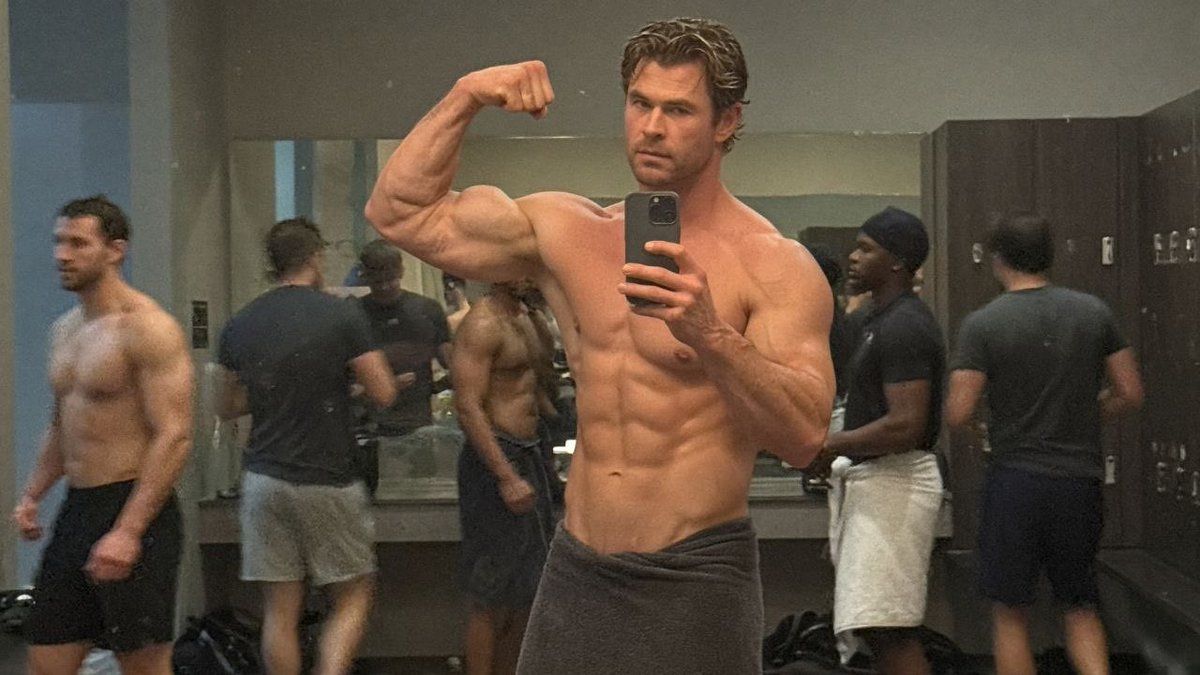 Hemsworth1101's tweet photo. Pumped up from my gym session 
Get in my dm to worship losers.. #findom #alpha #cashmaster https://t.co/HvVw8UlcCi