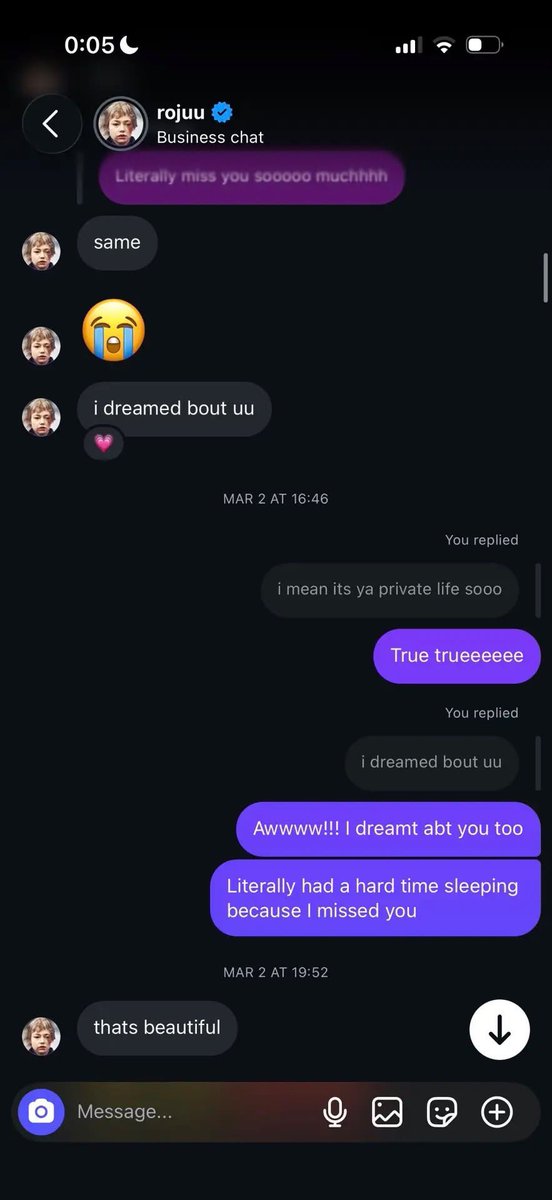 treetrunkshater's tweet photo. bueno chicos, con esto y la explícita autorización que maggots me ha dado, aquí hay capturas de conversaciones que rojuu tenía con ella, así que esa mentira (muy poco creíble btw) del loco obsesionado contigo acosándote ya no vale aquí. https://t.co/OhfwSKZcoG