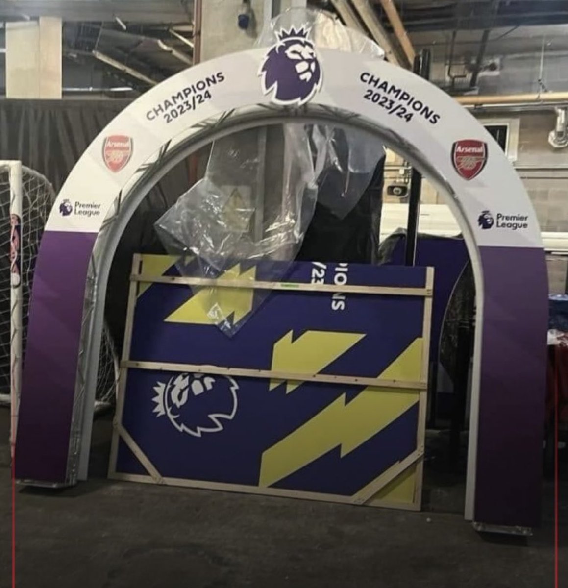 Mci_tony_'s tweet photo. remember when “Arsenal thought they had already won the league?😭😂
the confidence before the plot twist was generational. https://t.co/ezwWVjt0Gf