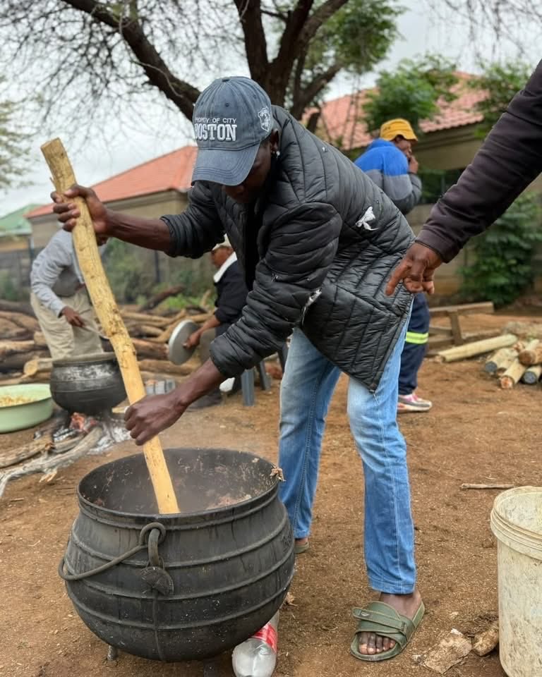 Ndaba_Gaolathe's tweet photo. Still thinking about the smiles, the dancing, the laughter, and the warmth of being among the people of Gaborone Bonnington South.

For Botswana at 60, Boipuso felt joyful, familiar and deeply ours.

Thank you for the warm welcome.

#Modisawaletsomane https://t.co/7BGATcyRaQ