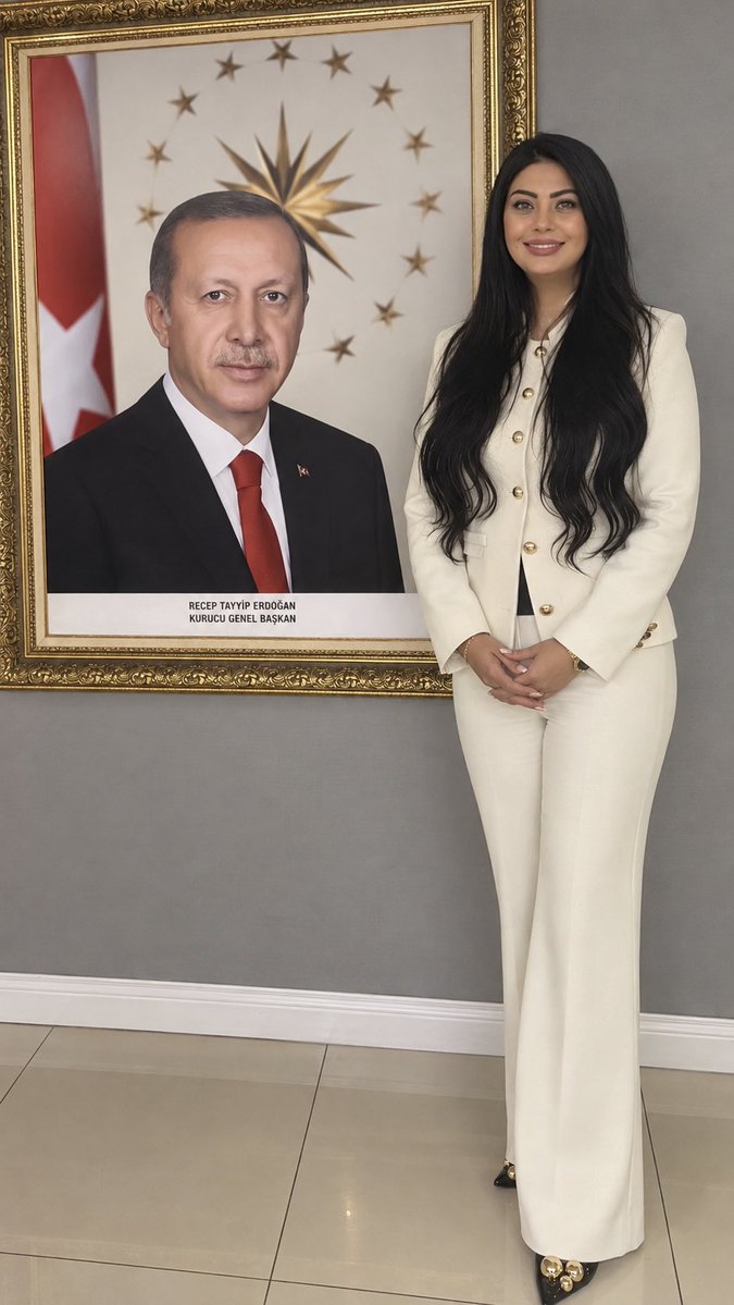 tansusilatemiz's tweet photo. Milletimize hizmet yolunda, Türkiye Yüzyılı hedefiyle 🇹🇷
@RTErdogan https://t.co/S3RnpmCSfA