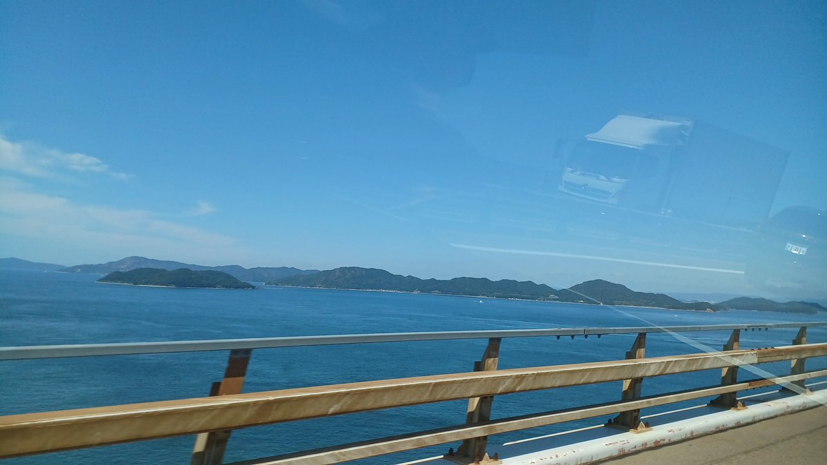 CamuiOfficial's tweet photo. 2026/10月
今月は広島県へ♪
雨が続いてましたが
瀬戸内海は綺麗に晴れた空でした
感謝です🍀 https://t.co/6vozVC4WQf
