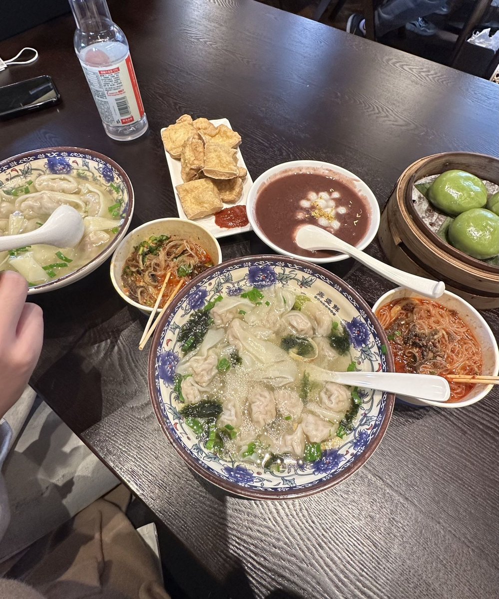 Veyra838's tweet photo. Flavors hold the tenderness of life #food #foodphoto #foodaesthetic https://t.co/M5fbV0m9UT