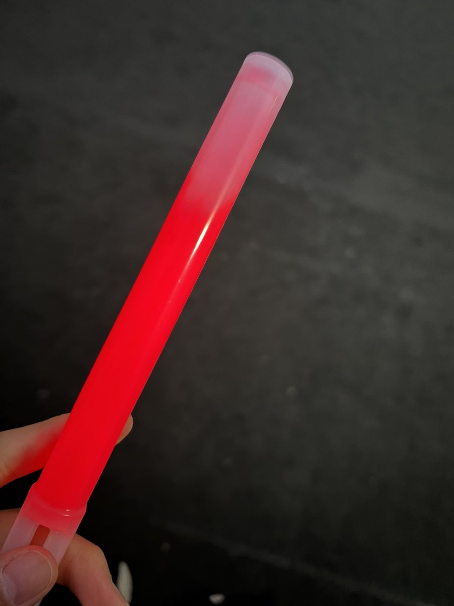 Yusirurowaluda's tweet photo. 今更だけどオプセレで貰ったペンライト初めてパッキンした。楽しかった https://t.co/vo4AMnNHPk