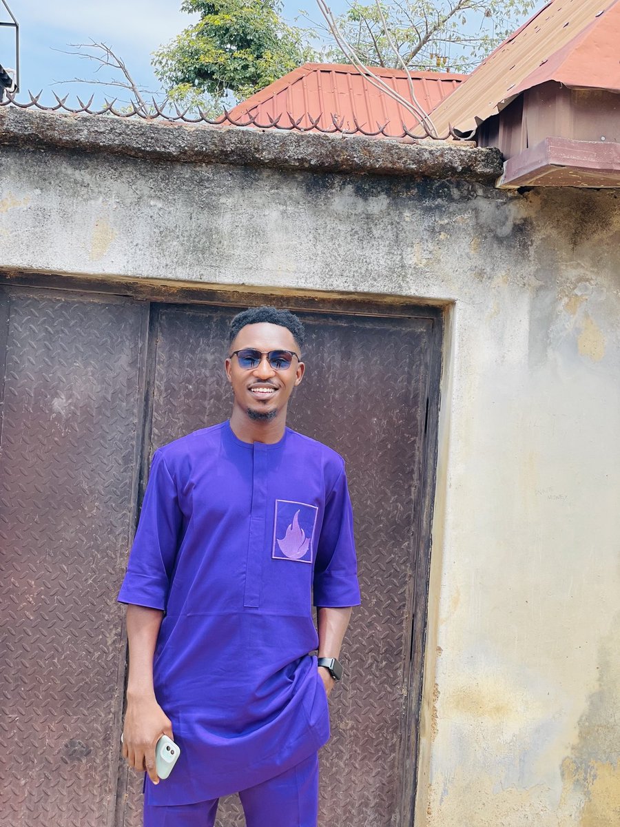 Ayokeyzfx's tweet photo. Happy New Month fellas, Happy Independence Day Nigeria 🇳🇬……

Welcome to the month where champions are born ……Nigeria no follow sha 🤣🤣 #happyindependencedayNigeria #trending #Happynewmonth #HappyNationalDay https://t.co/RNMRlRVKwc