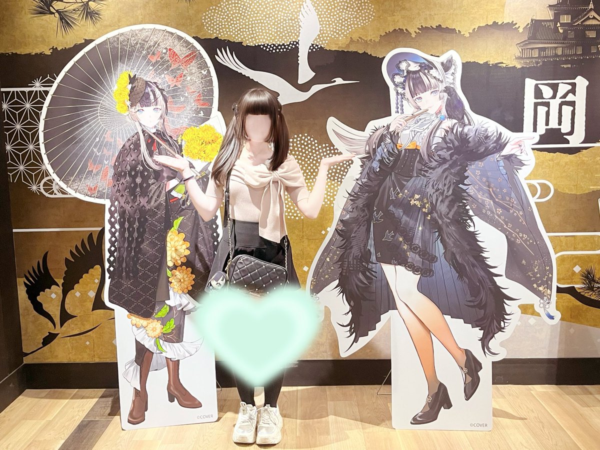 radenya_'s tweet photo. 両手にらでんちゃんでーす😸 https://t.co/WNJ6tBRy6h