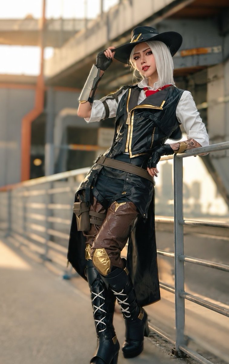 Joestar_meow's tweet photo. 【Cosplay】

ボブ！祝いな！

Happy BirthDay 
Ashe❤️.💋 🔫

#アッシュコスプレ
#Overwatch #オーバーウォッチ https://t.co/biIzRmIE8Q