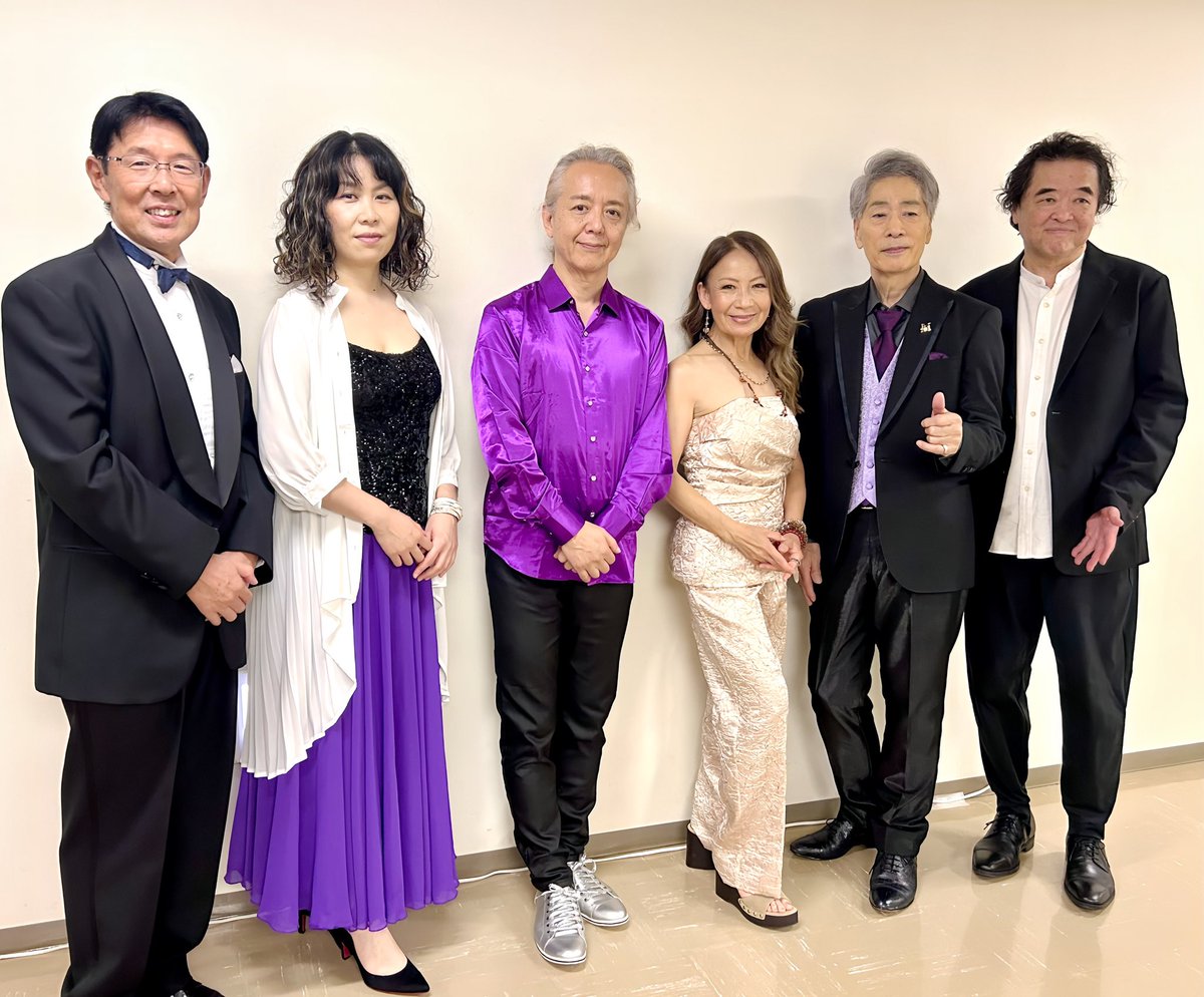 TakanaMiyamoto's tweet photo. 八神純子さんx 稲垣潤一さん
【歌は時を超えて】
At 福井フェニックスプラザ🦕

みなさまbravissimi💐

稲垣潤一さんの夏と冬の両方の名曲が聴けたのも、この季節ならでは。

来年2月は沖縄へ。すでに完売だそうですごいですね。 https://t.co/Yn7ZhQ2vDm