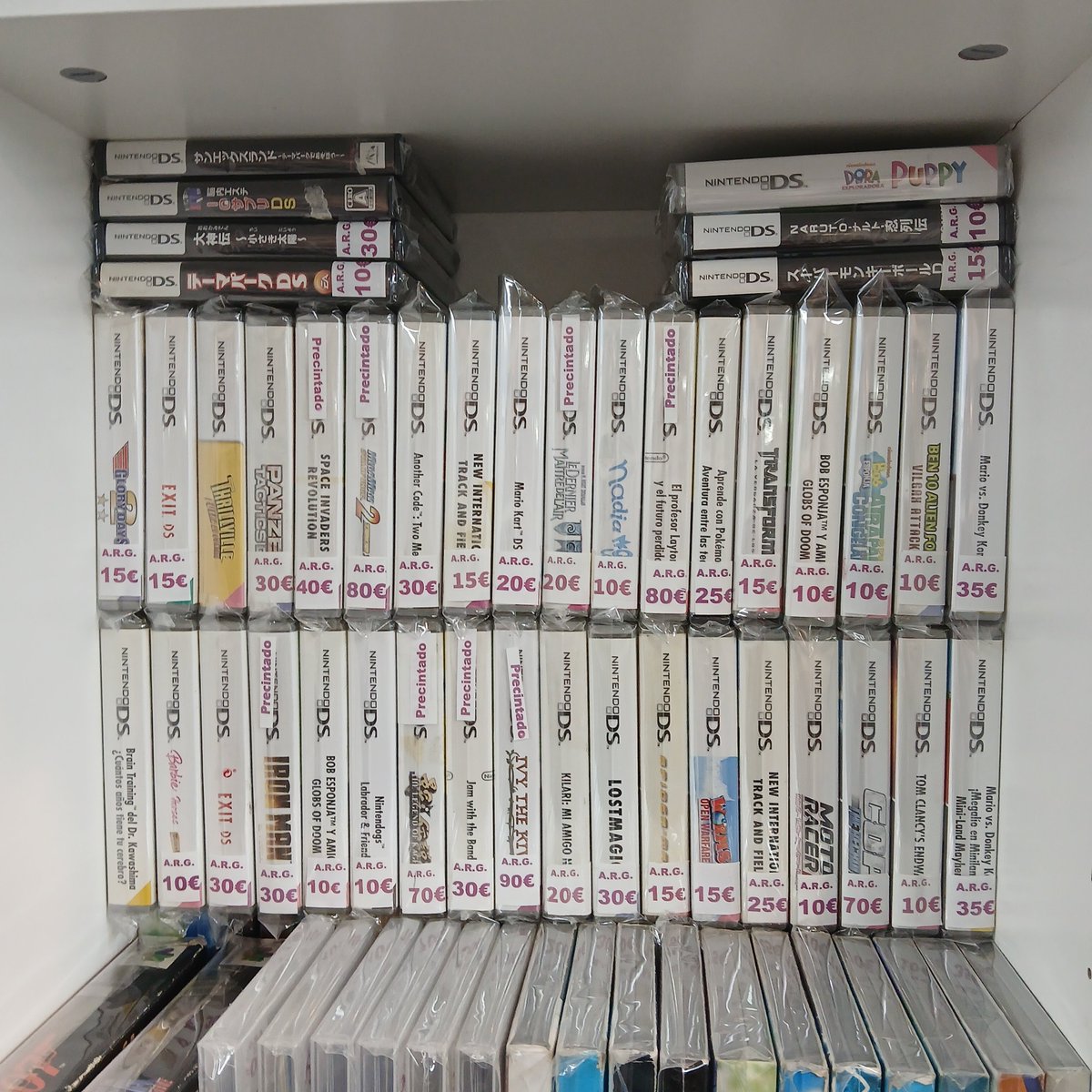 yumedes's tweet photo. Feliz jueves gente!! Ya estamos en tienda con muchos artículos interesantes, os esperamos en los @Encantsnouseix en el carrer del dos de maig 227 local A30 al lado de parada encants de la línea 2 en #Barcelona #nintendoswitch #nintendods #playstation somos #airunretrogames https://t.co/oUy8ZdPbRI